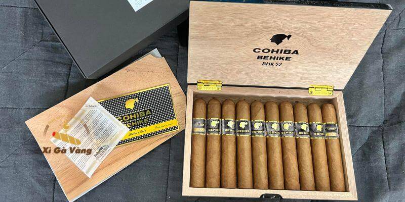 Xì gà Cuba Habanos được cuốn hoàn toàn bằng tay.